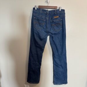 Cowgirl Tuff Demi Deluxe Barbed Wire Stitch Bootcut Mid-Rise Jean Western 28x33